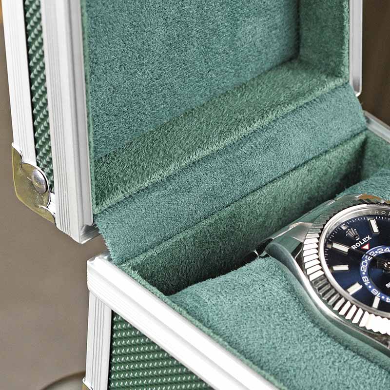 Portable Aluminum Watch Boxes  - Travel Accessories Gifts For Men avaliação e preço